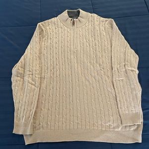 Beige collar zip up cable knit sweater